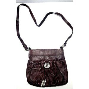 B. Makowsky Medium Leather Pouch Purse Crossbody Shoulder Bag Zipper Pocket Soft